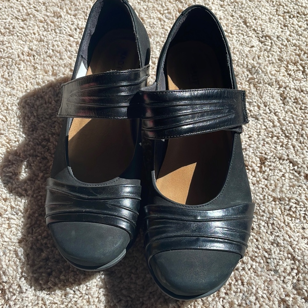 Naot Mary Jane size 38